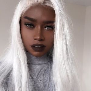 💫  24” SNOW WHITE STRAIGHT LACE FRONT WIG💫*NEW